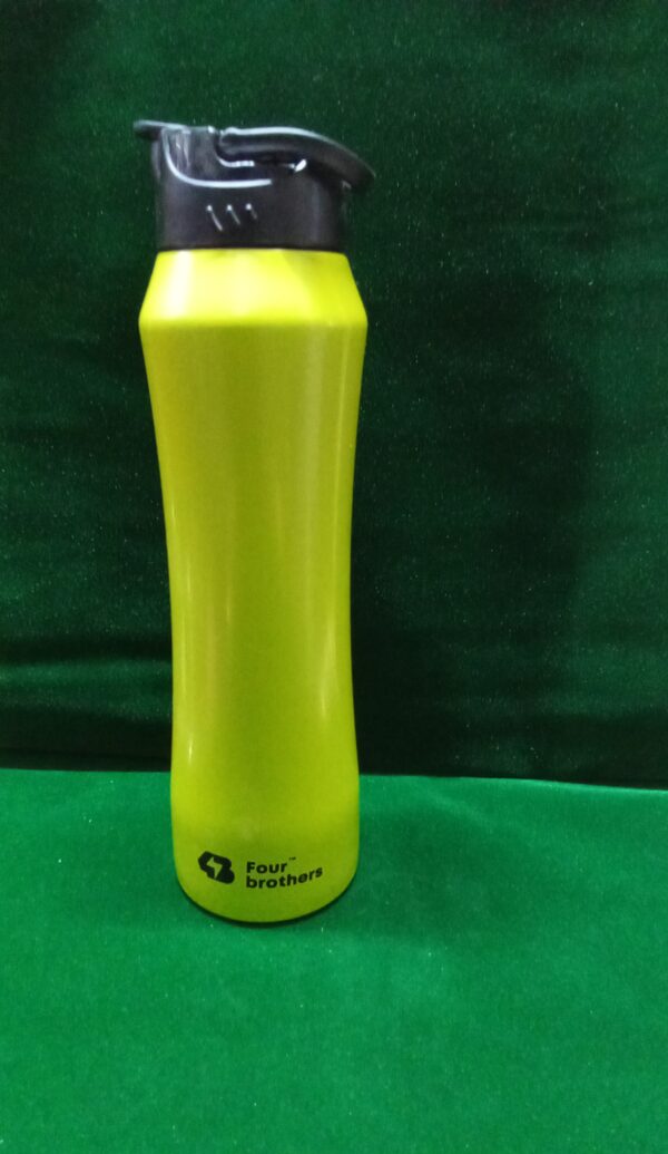 Water bottle (Stainless steel)900 ml Sipper