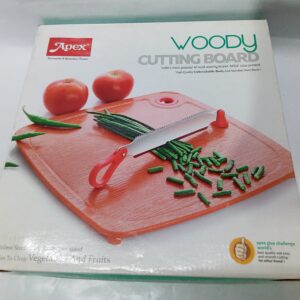 WOODY CUTTING BOARD