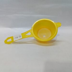 PLASTIC TEA AND COFFEE STRAINER