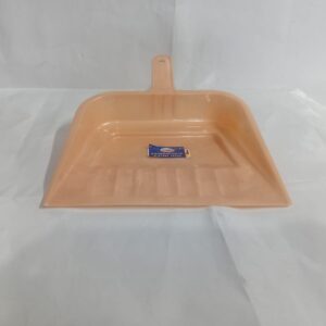 plastic dustpan