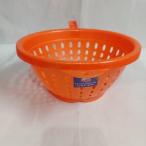 PLASTIC STRAINER WITH HANDLE
