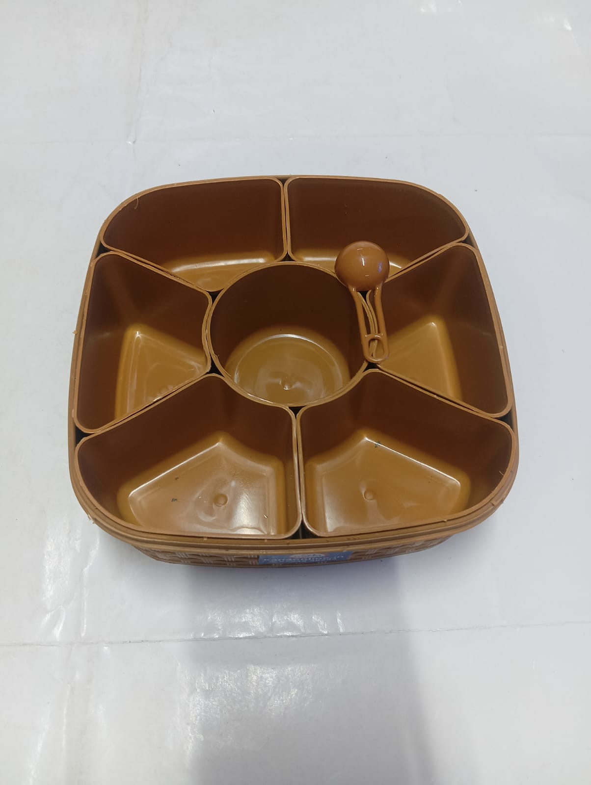 Premium 7-Compartment Woven Textured Plastic Spice Box (Masala Dabba) with Airtight Lid - Image 4