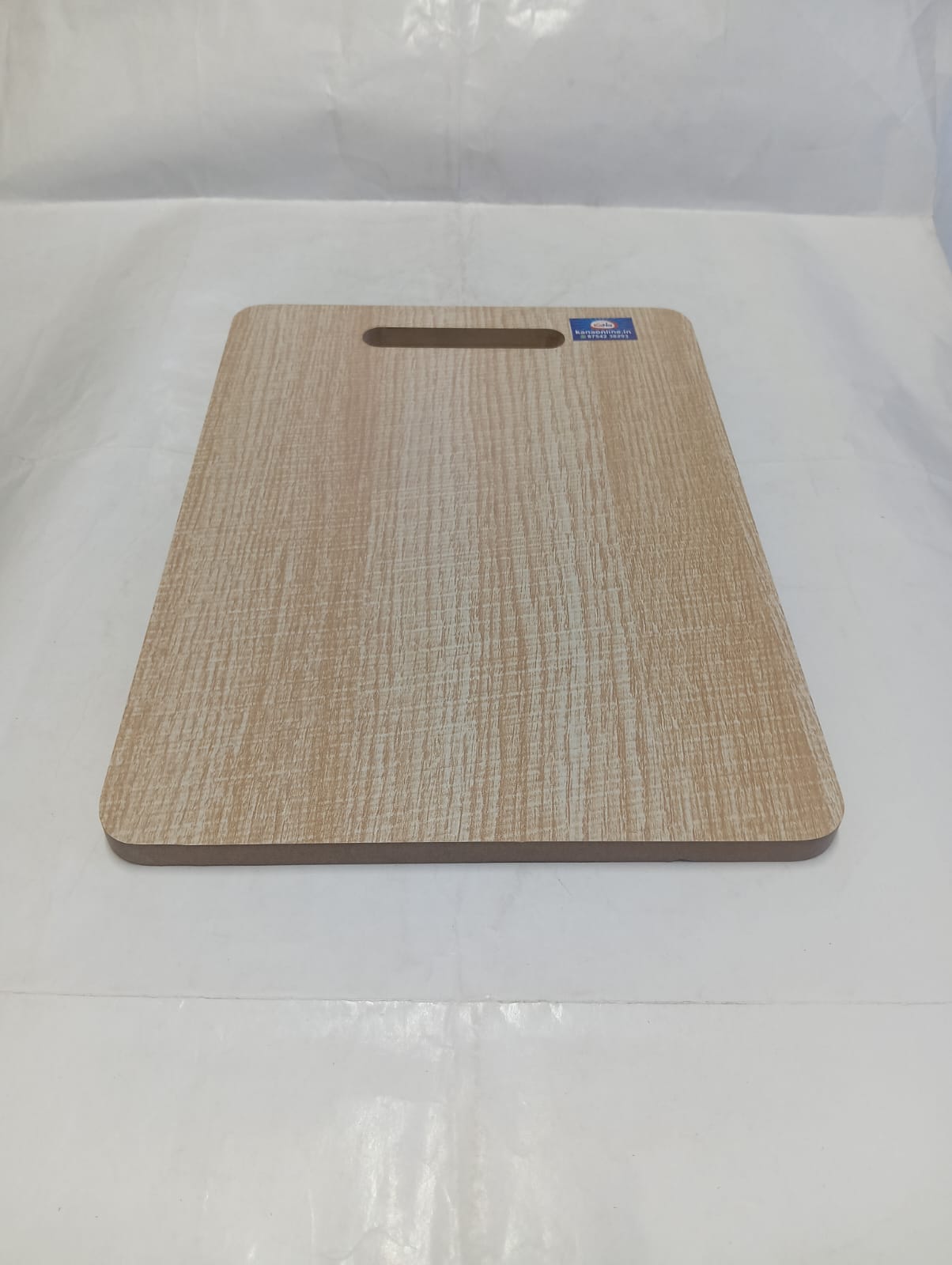 Wooden Chooping Board , Cutting Board with Natural Wood Texture & Easy-Grip Handle - Image 8