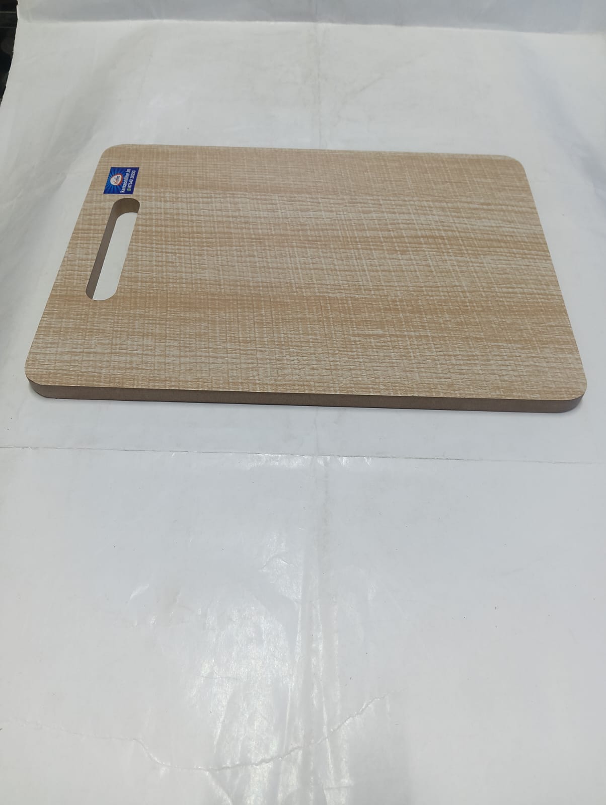 Wooden Chooping Board , Cutting Board with Natural Wood Texture & Easy-Grip Handle - Image 9