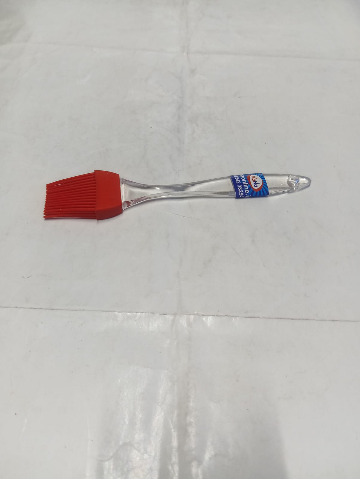 Flexible Silicone Food Basting & Pastry Brush with Ergonomic Clear Handle - Image 3
