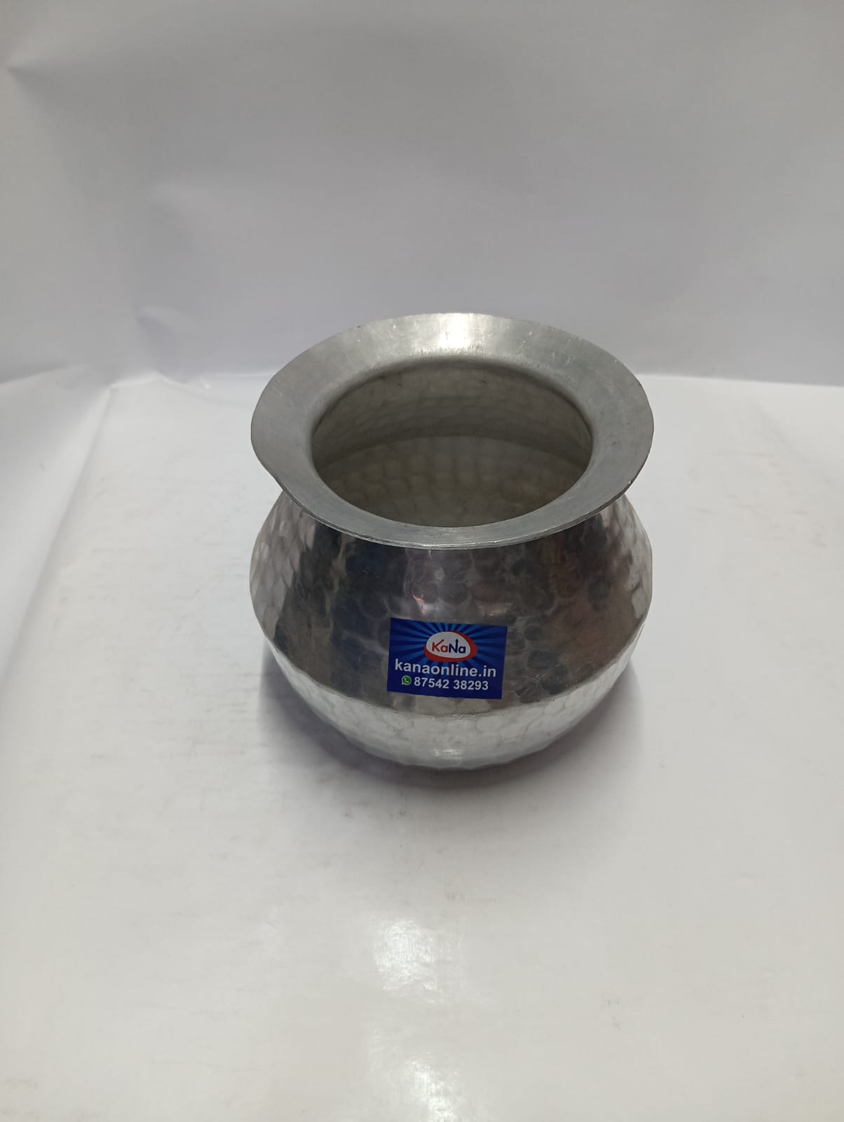 Traditional Hammered Aluminium Deksha - Image 2