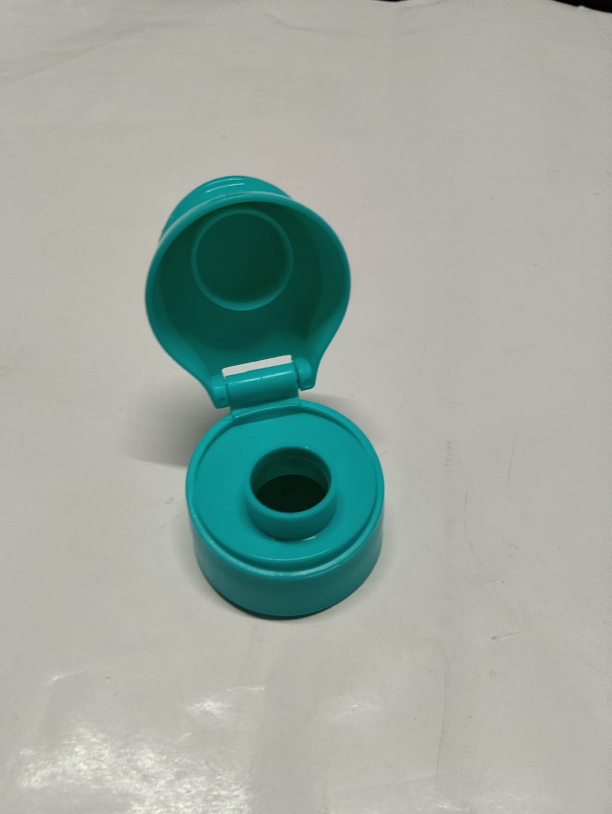 Plastic Flip-Top Type Water Bottle - Image 5