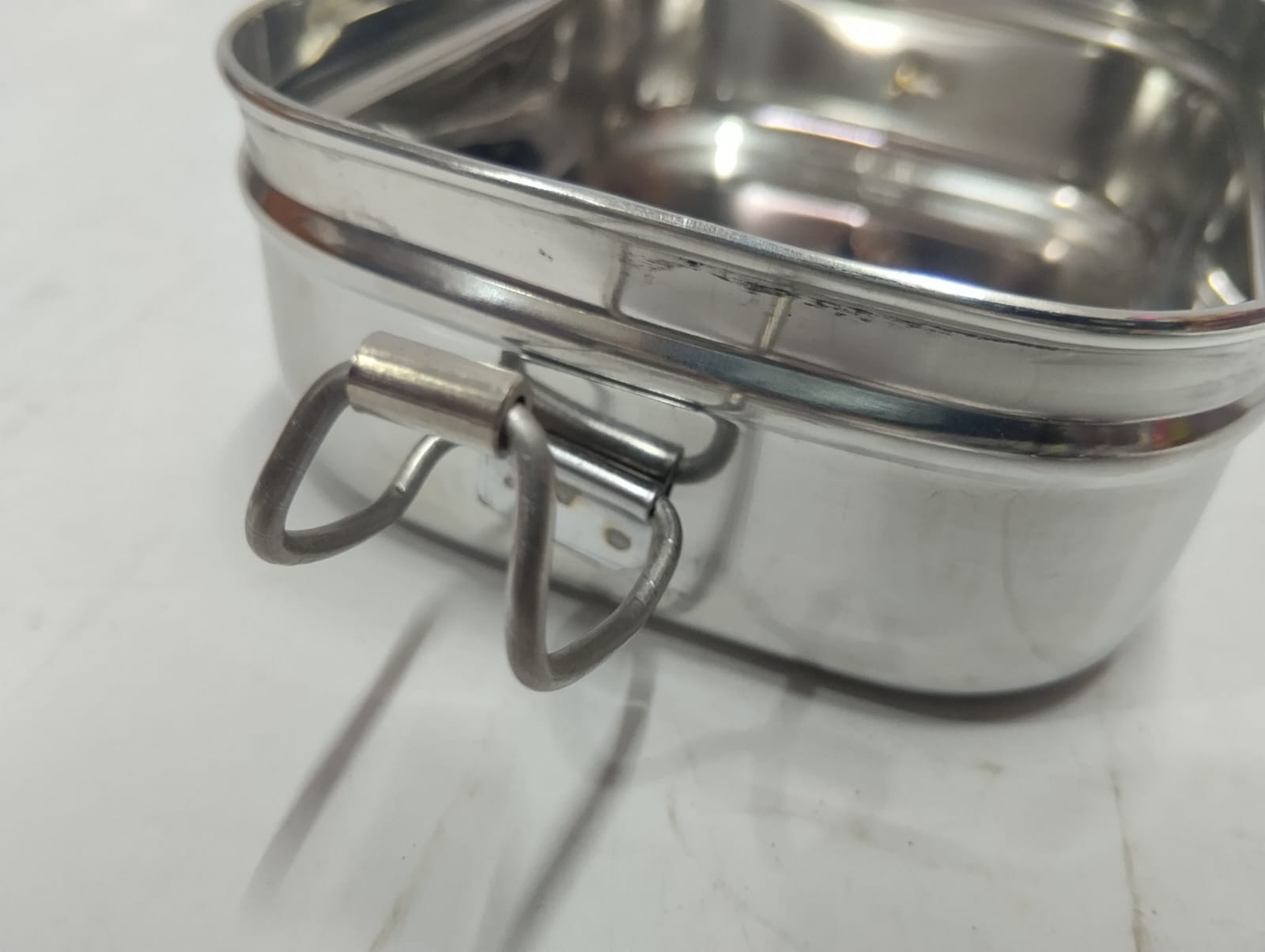 Premium Butterfly-Embossed Stainless Steel Lunch Box - Image 4