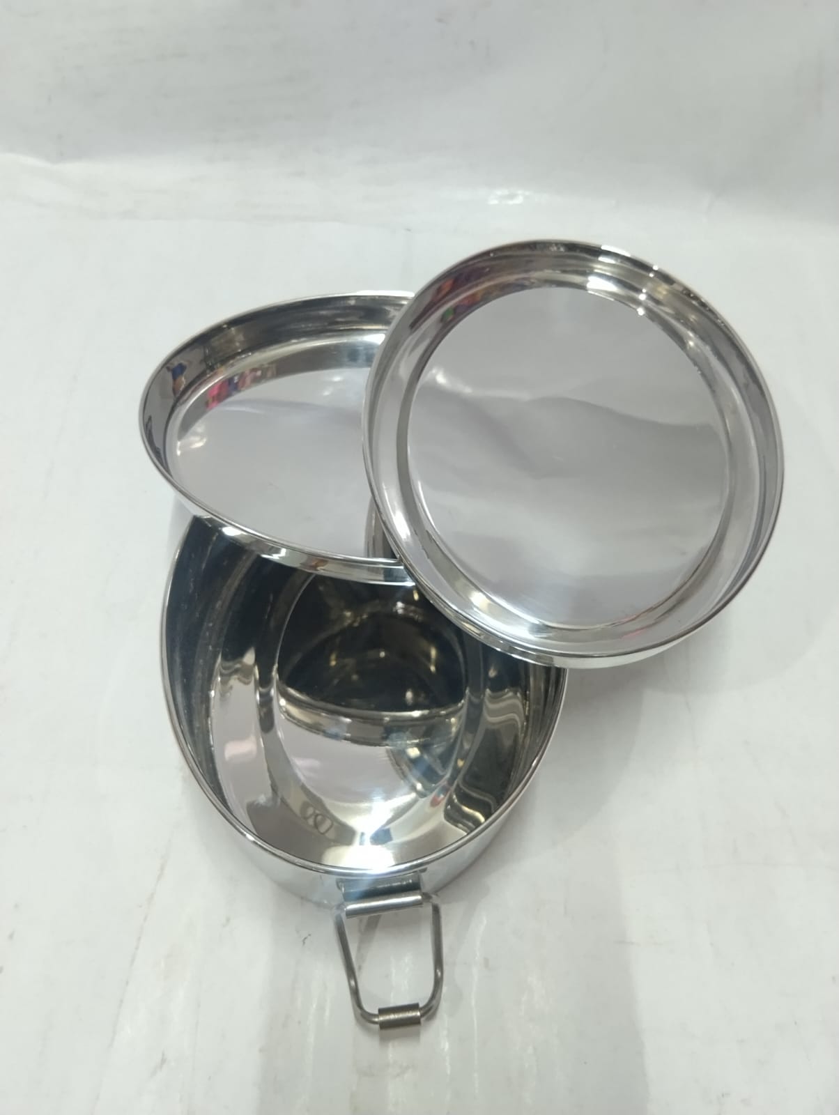 Stainless Steel Round Clip Lock Tiffin Box - Image 2